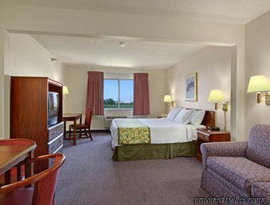 Baymont By Wyndham Mattoon Hotel Quarto foto