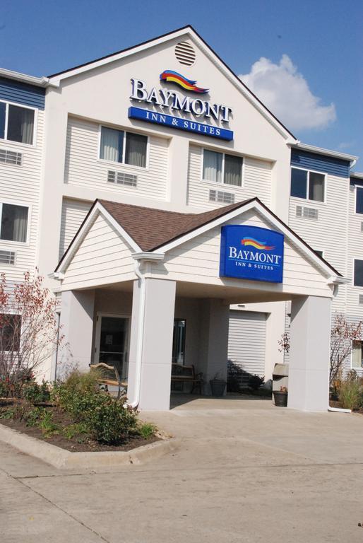 Baymont By Wyndham Mattoon Hotel Exterior foto