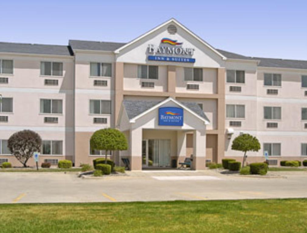 Baymont By Wyndham Mattoon Hotel Exterior foto